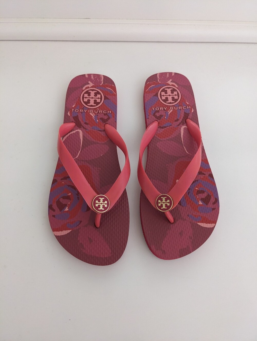 EUC! Tory Burch Flip Flop Sandal In Red Pink Rose Floral Print Size 8